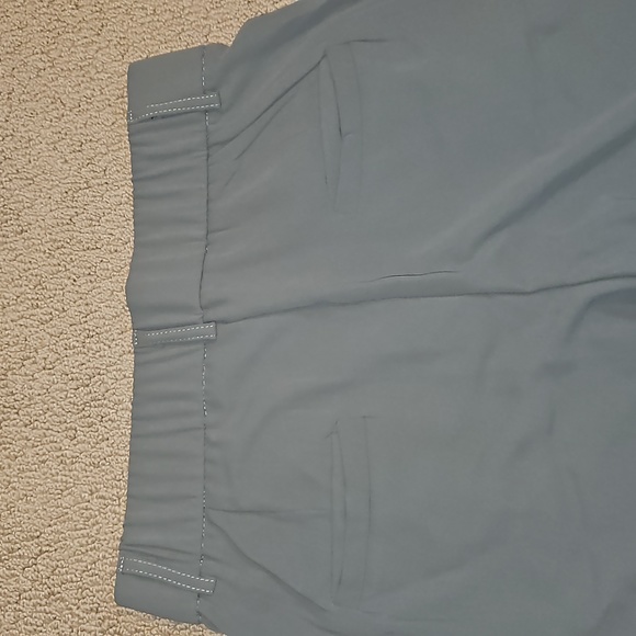 NWOT Wide Leg Grey Pleated Trousers - Picture 5 of 11